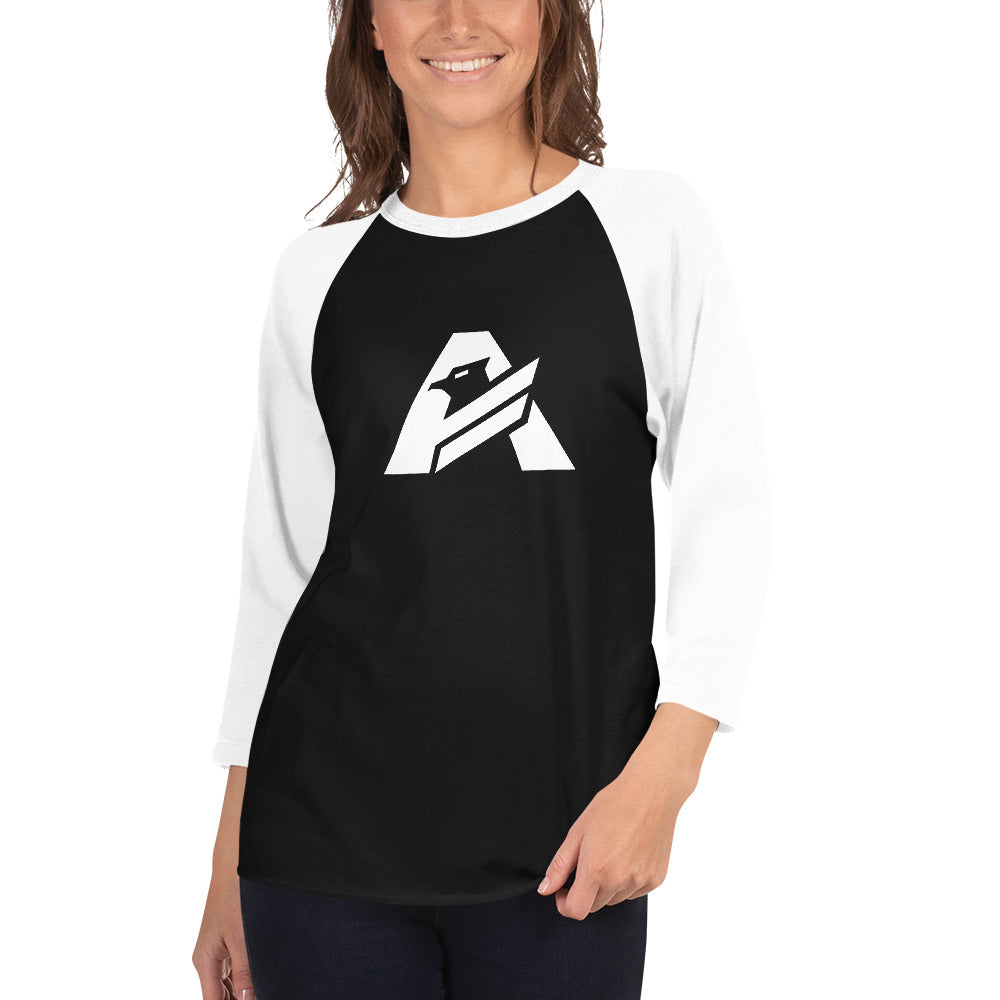 3/4 sleeve raglan shirt